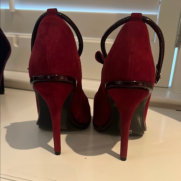 Balenciaga Elegant Red Suede Peep-Toe Heels - Picture 3 of 7